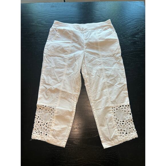 Capri- White - Pants- Sz Small- eyelet- bottoms- stretch waist - coastal y2k - Picture 1 of 8